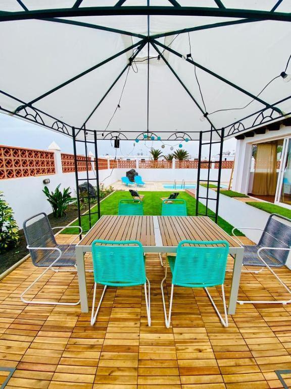 Golden Wave Villa